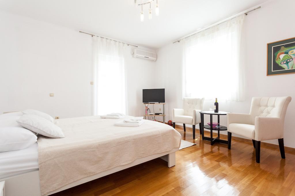 Apartment Rafael *