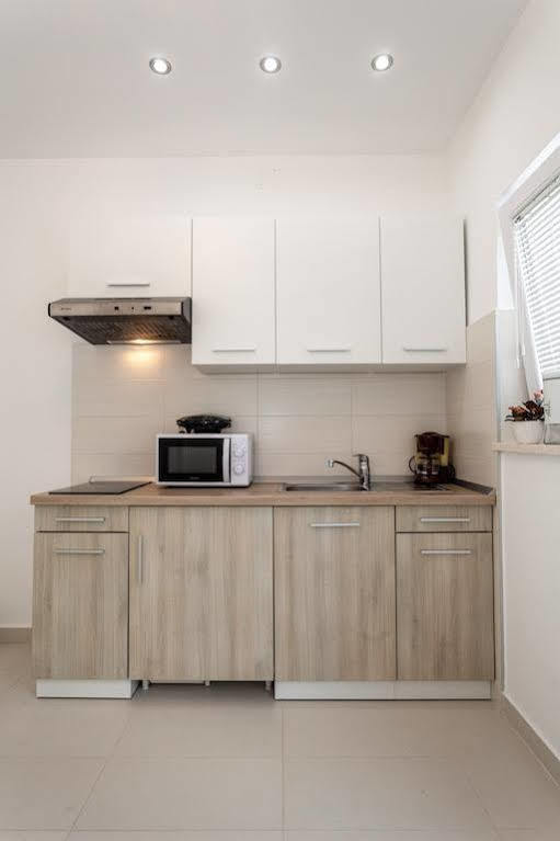 Rafael Apartment *
